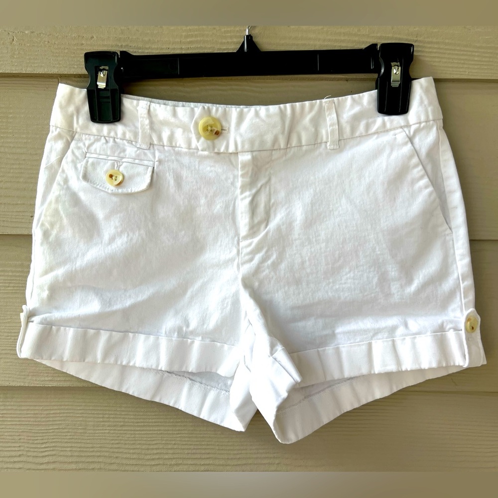 Banana Republic White Women Shorts